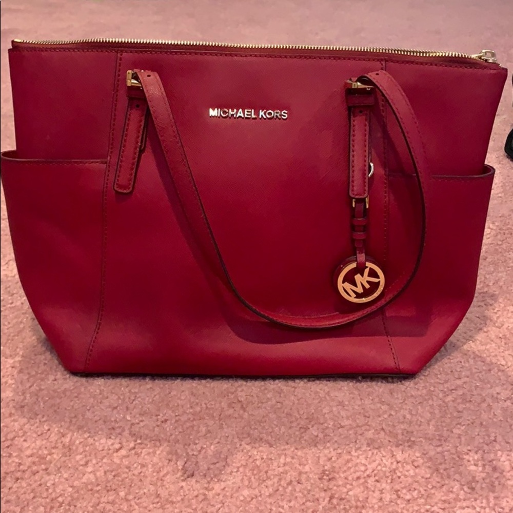 MICHAEL KORS RED HANDBAG perfect condition